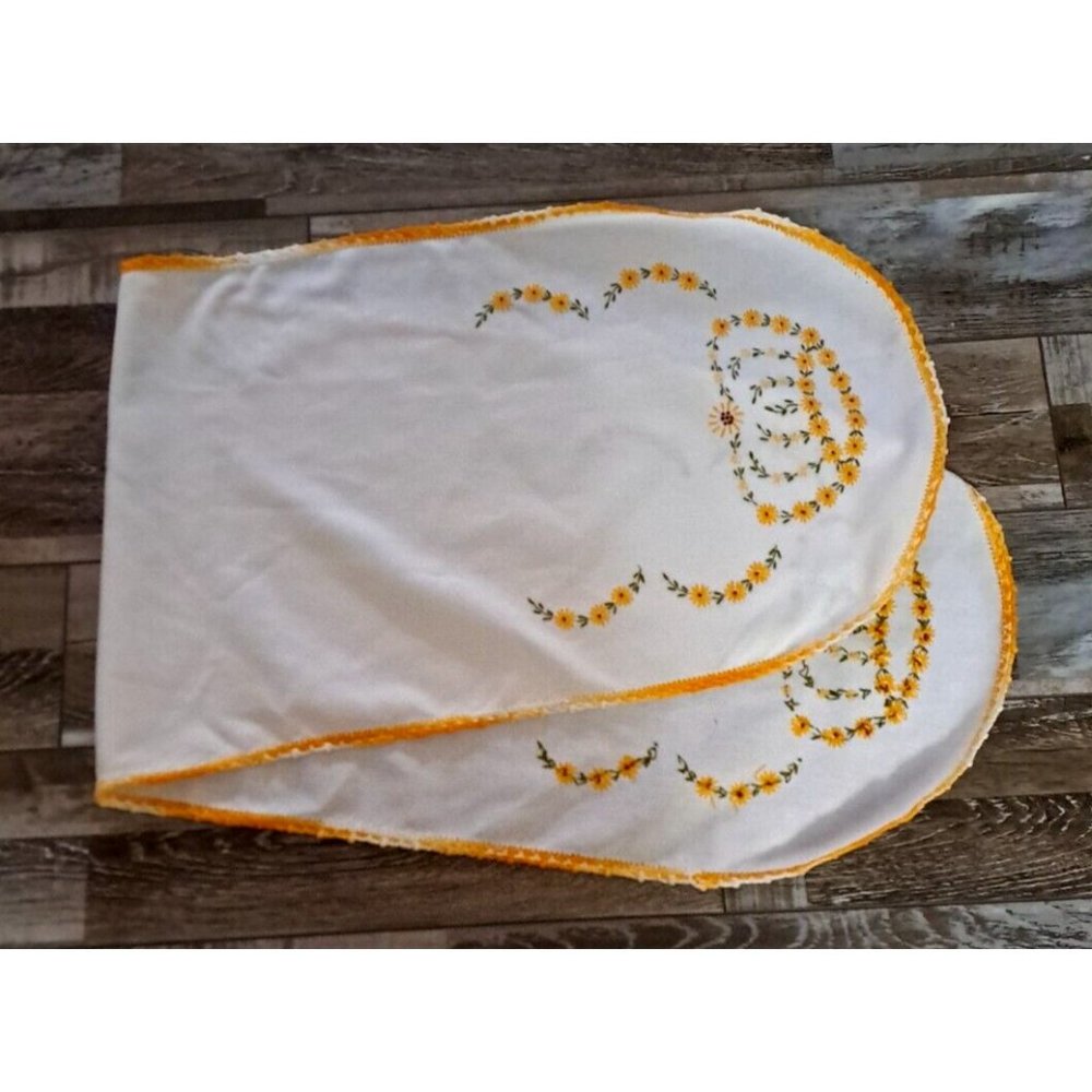 Vintage Table Runner Embroidered Sunflower Crown Orange Yellow Farmhouse 47x14.5
